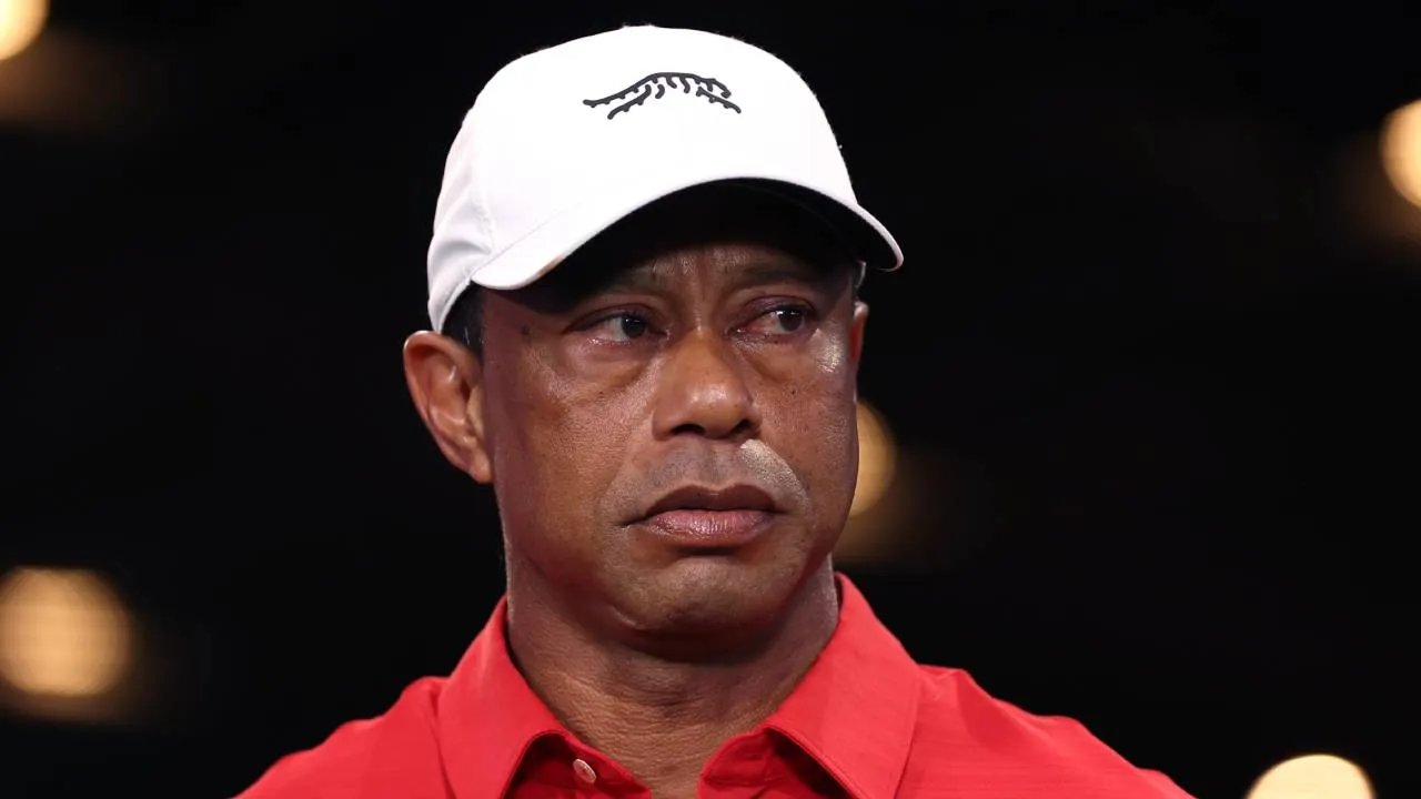 Tiger Woods menjalani rehabilitasi di Swiss tidak lama setelah mengalami kecelakaan tunggal pada 27 Maret di dekat rumahnya. (Foto: Golf Digest)
