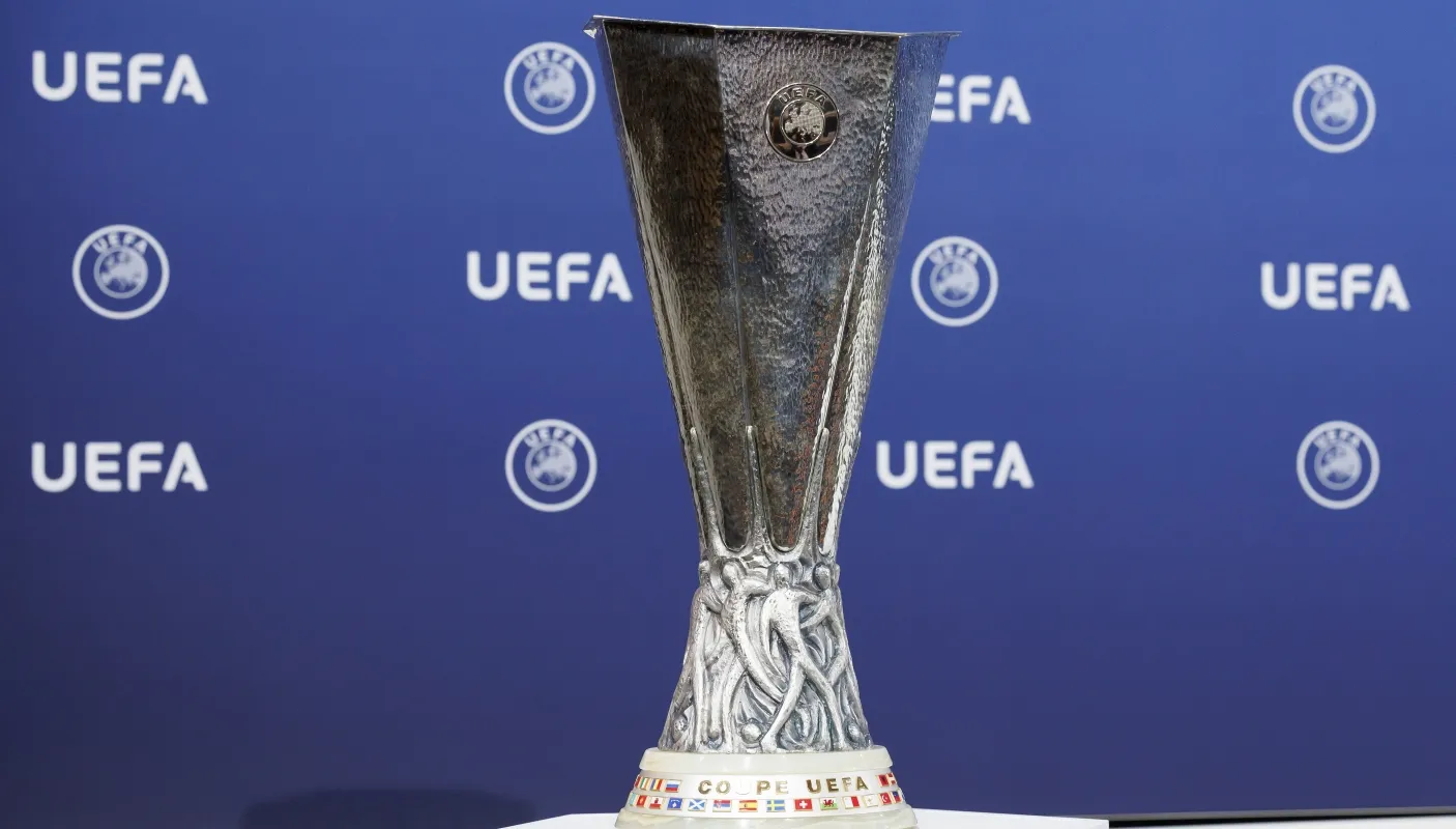 Tiket Final Liga Europa 2025/26: Freiburg Tantang Aston Villa - sumber: (footballitalia)