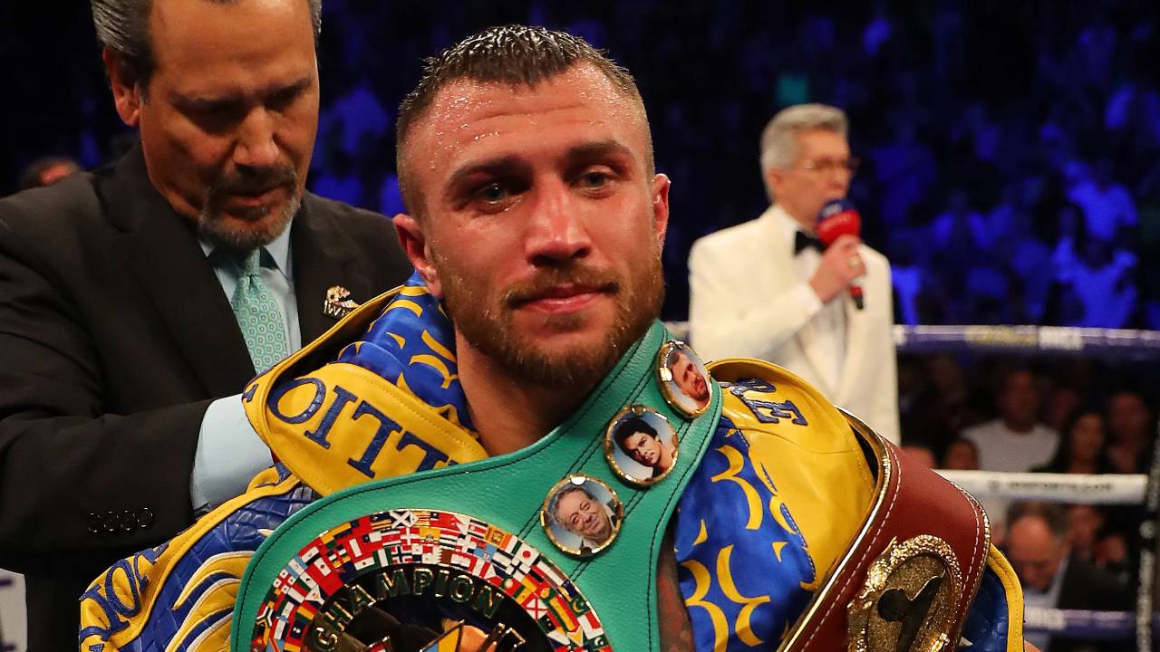 Vasiliy Lomachenko Akhiri Masa Pensiun dan Targetkan Naik Ring Akhir Tahun