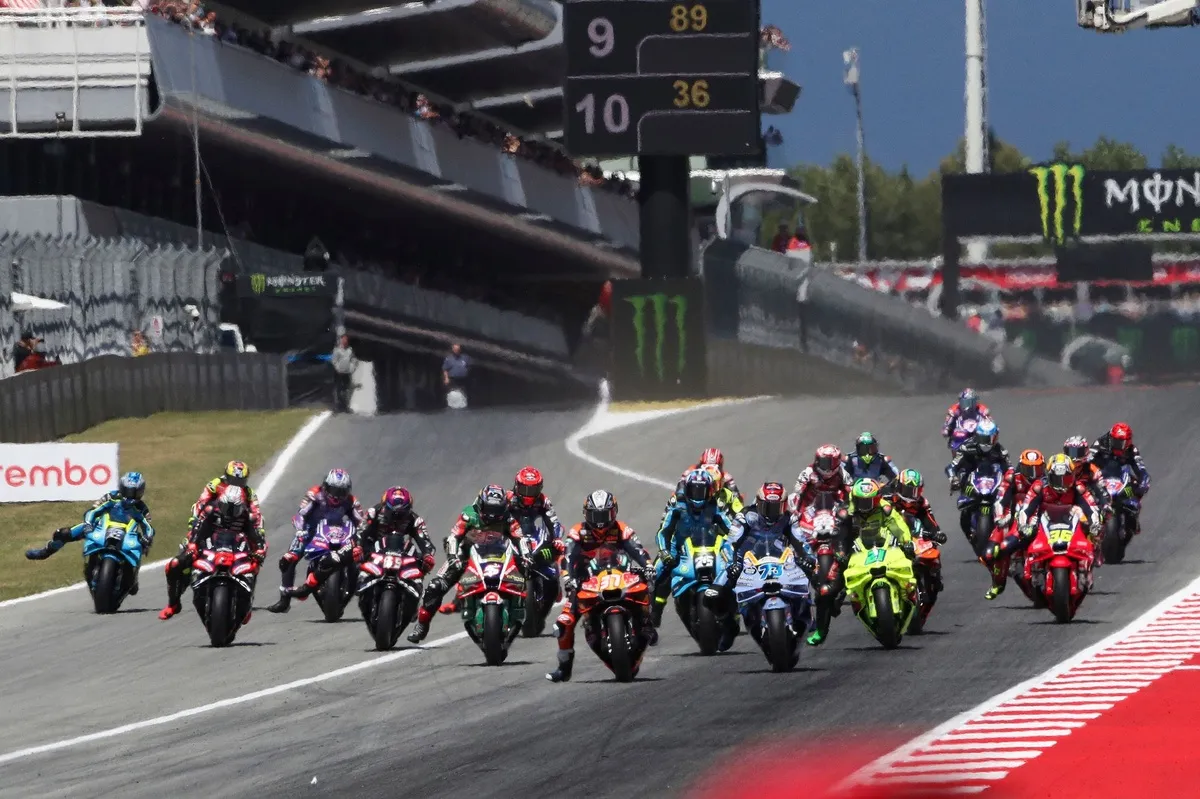 Alex Marquez Menangi Sprint Catalan GP, Martin Terjatuh - sumber: (motorsport)