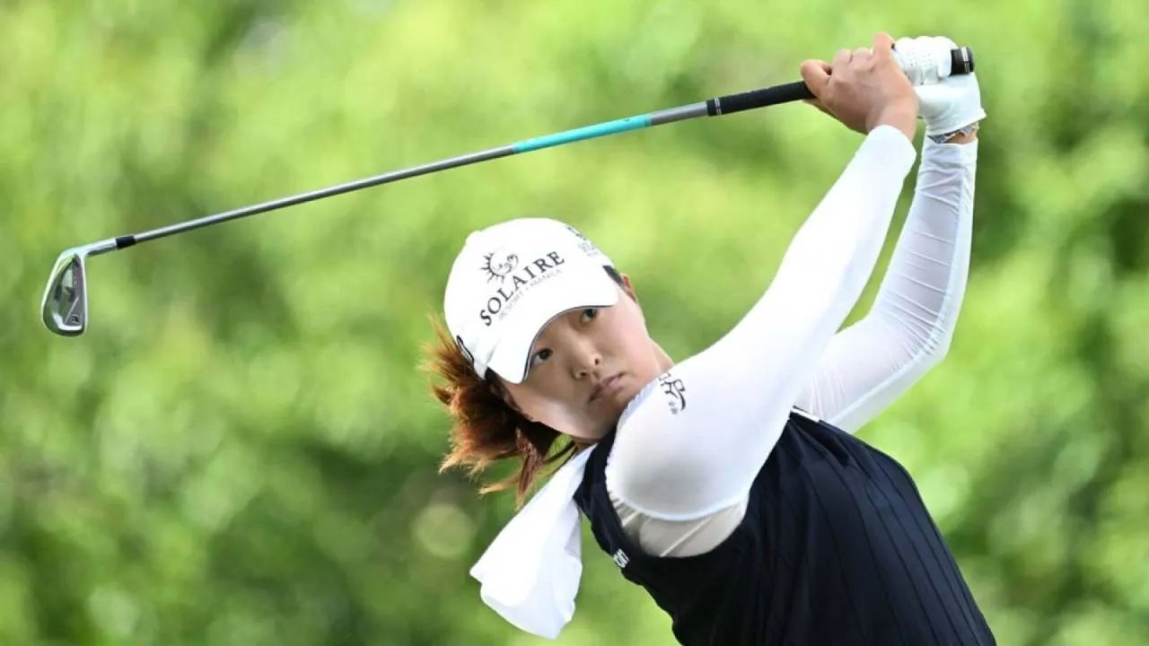 Bersama Doherty, Jin Young Ko sama-sama membukukan skor 4-under-par 66 untuk memimpin turnamen dengan total 7-under 133 setelah dua putaran. (Foto: Golf Digest)