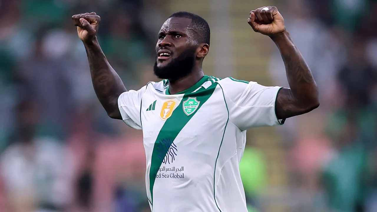 AS Roma Siap Ganggu Juventus dalam Perburuan Franck Kessie