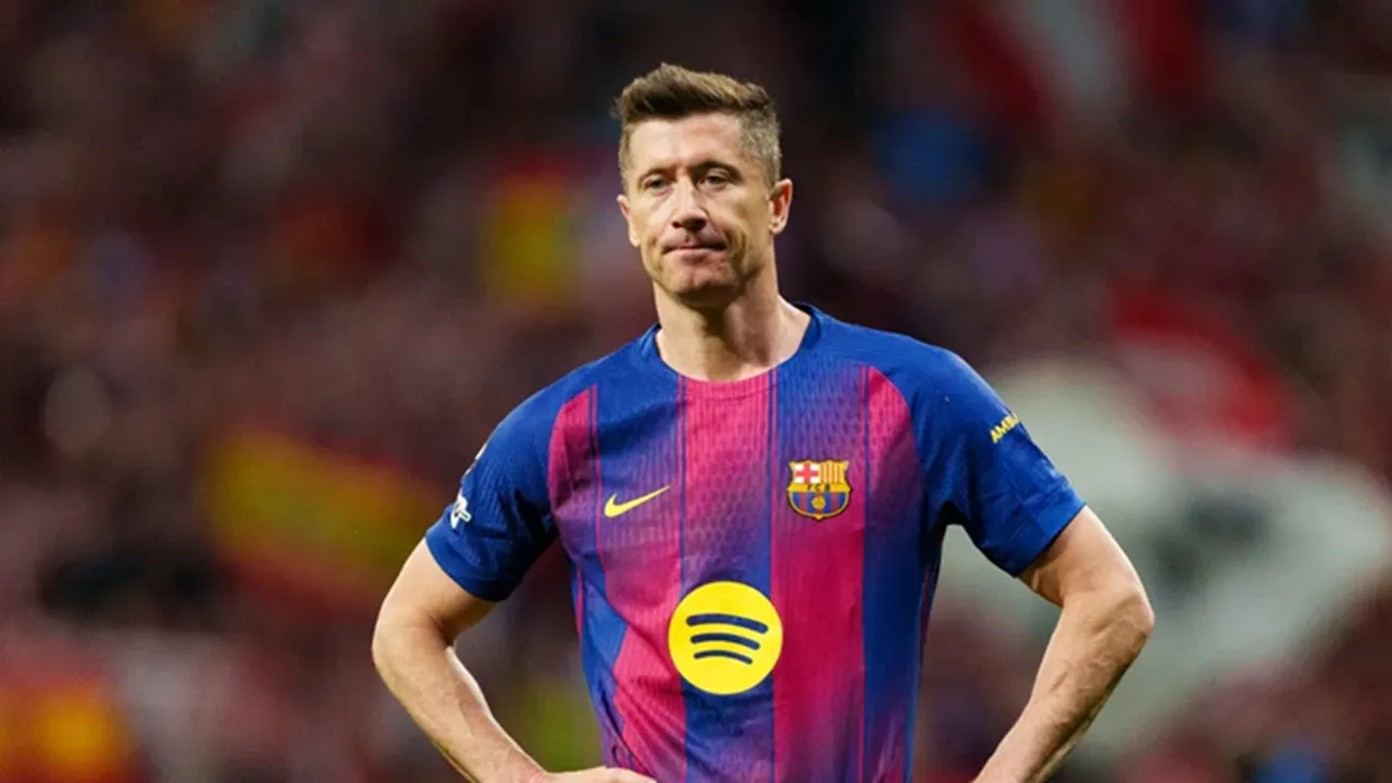 Hansi Flick Nilai Lewandowski Layak Dapat Pesta Perpisahan