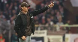 Ini yang Bikin Alexander Blessin Optimis St Pauli Bisa Kalahkan Wolfsburg