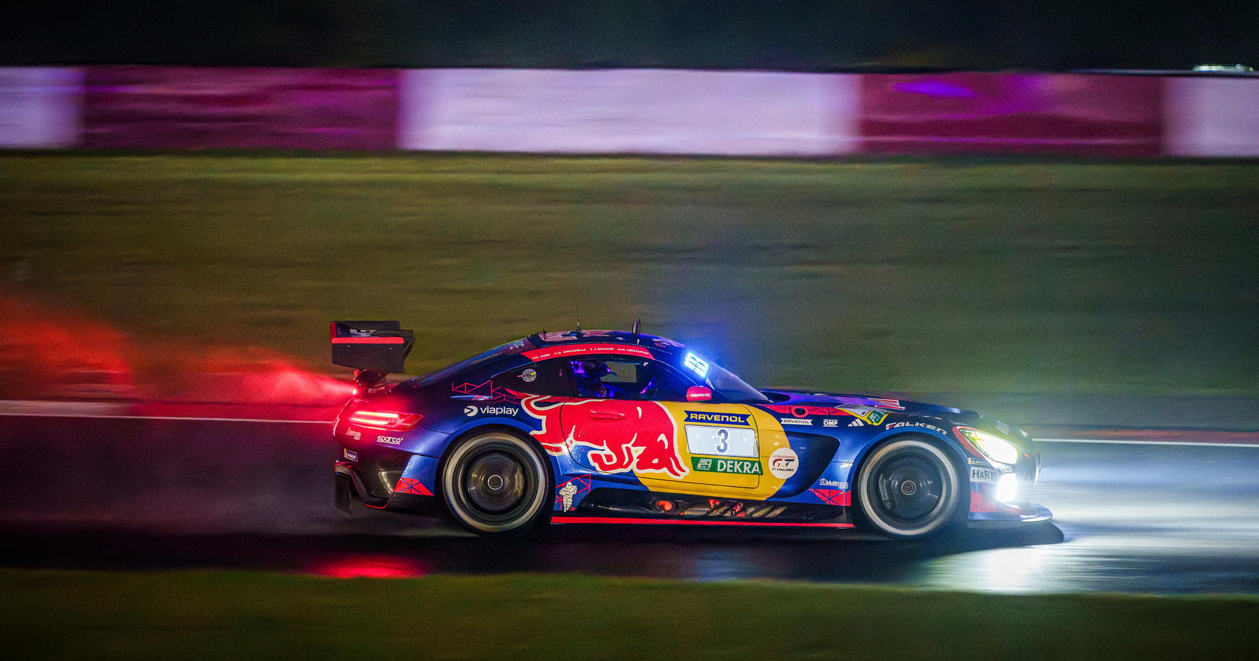 Max Verstappen Hadapi Tantangan Ekstrem di Nordschleife