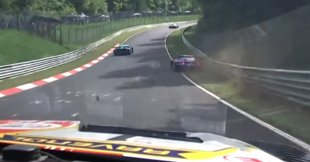 Max Verstappen Lolos dari Insiden Serius di Nürburgring