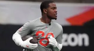 Miami Dolphins Perpanjang Kontrak De'Von Achane hingga Musim 2030