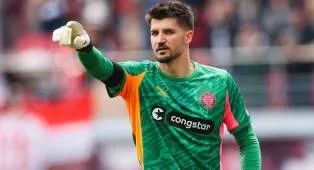 Nikola Vasilj Pastikan Kesiapannya Bantu St Pauli Kalahkan Wolfsburg