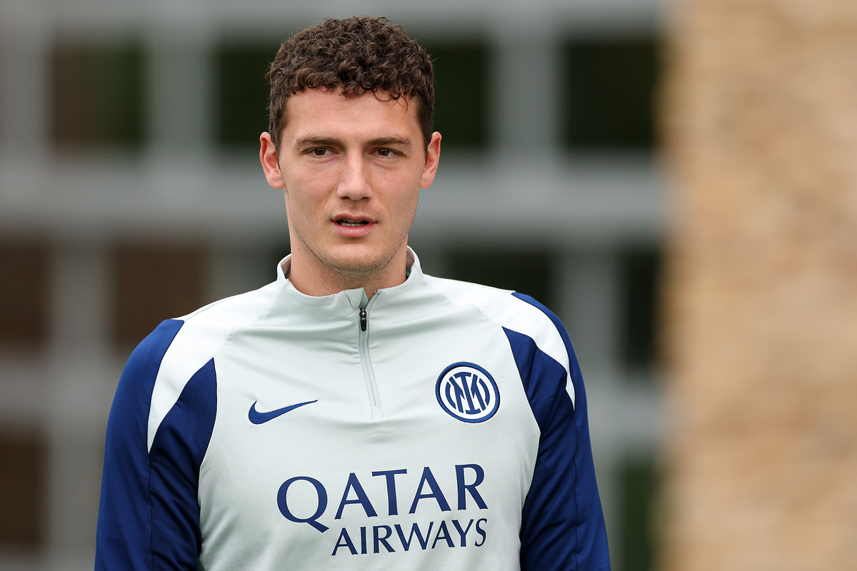 Pavard Hadapi Masa Depan Suram di Inter Usai Gagal Bersinar di Marseille