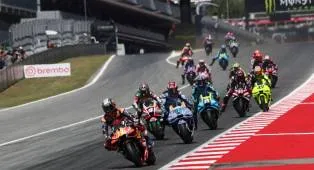 Pedro Acosta Pole Position di MotoGP Catalunya