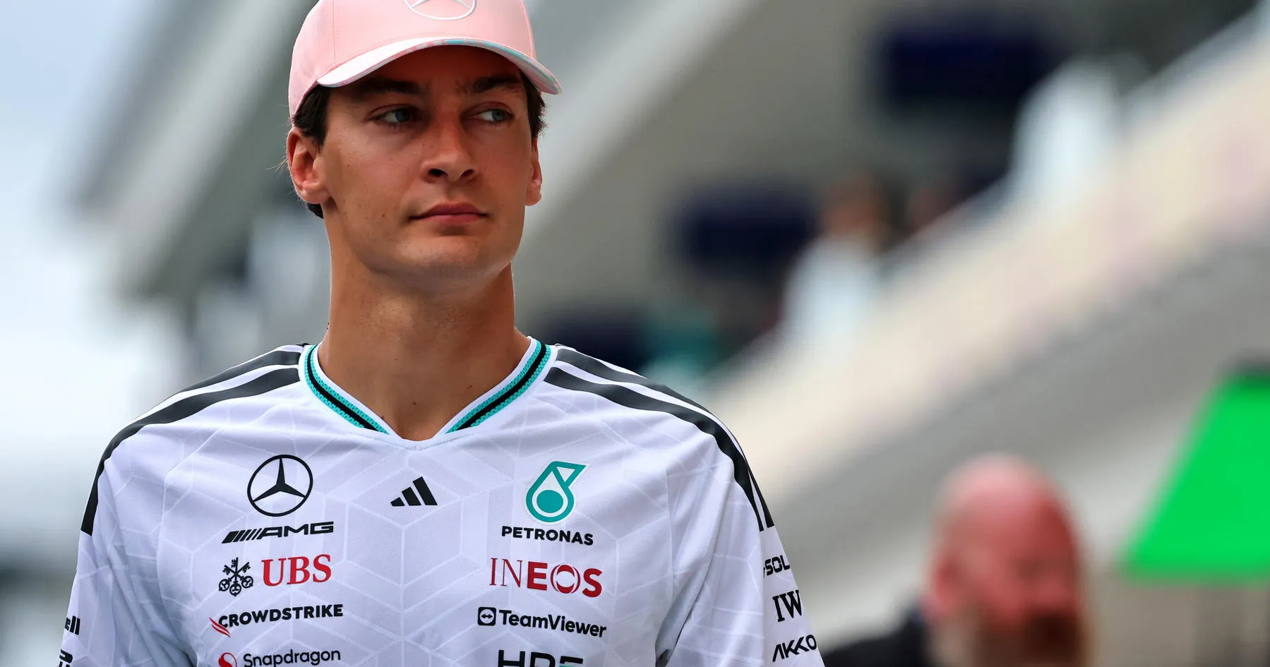 Russell Diminta Lebih Tangguh Hadapi Tantangan Antonelli - sumber: (racingnews365)