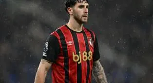 Senesi Resmi Tinggalkan Bournemouth, Diincar Juventus dan Chelsea