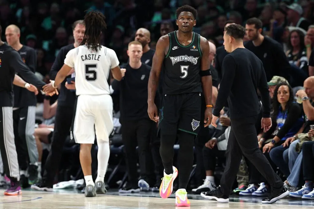 Timberwolves Tersingkir, Anthony Edwards Ungkap Kekecewaan - sumber: (mainbasket)