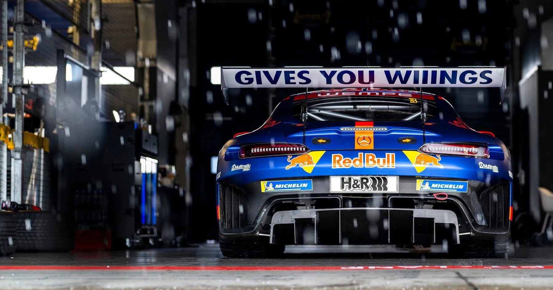 Verstappen Dapat Keuntungan di Nurburgring 24 Jam - sumber: (racingnews365)