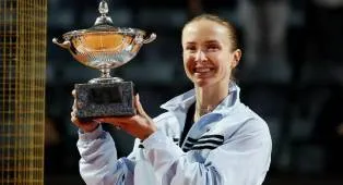 Akhiri Paceklik Gelar Bergengsi, Elina Svitolina Cetak Hat-trick Di Roma