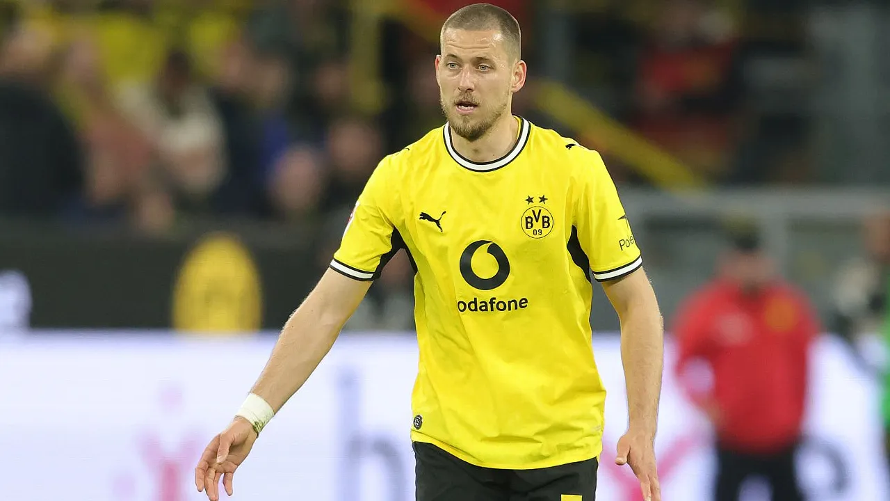 Meski Gagal Juara, Waldemar Anton Puas dengan Musim Dortmund