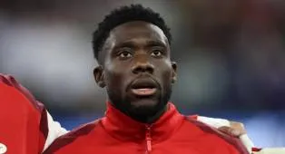 Petinggi Bayern: Kami Masih Berusaha Agara Alphonso Davies Main di PD 2026