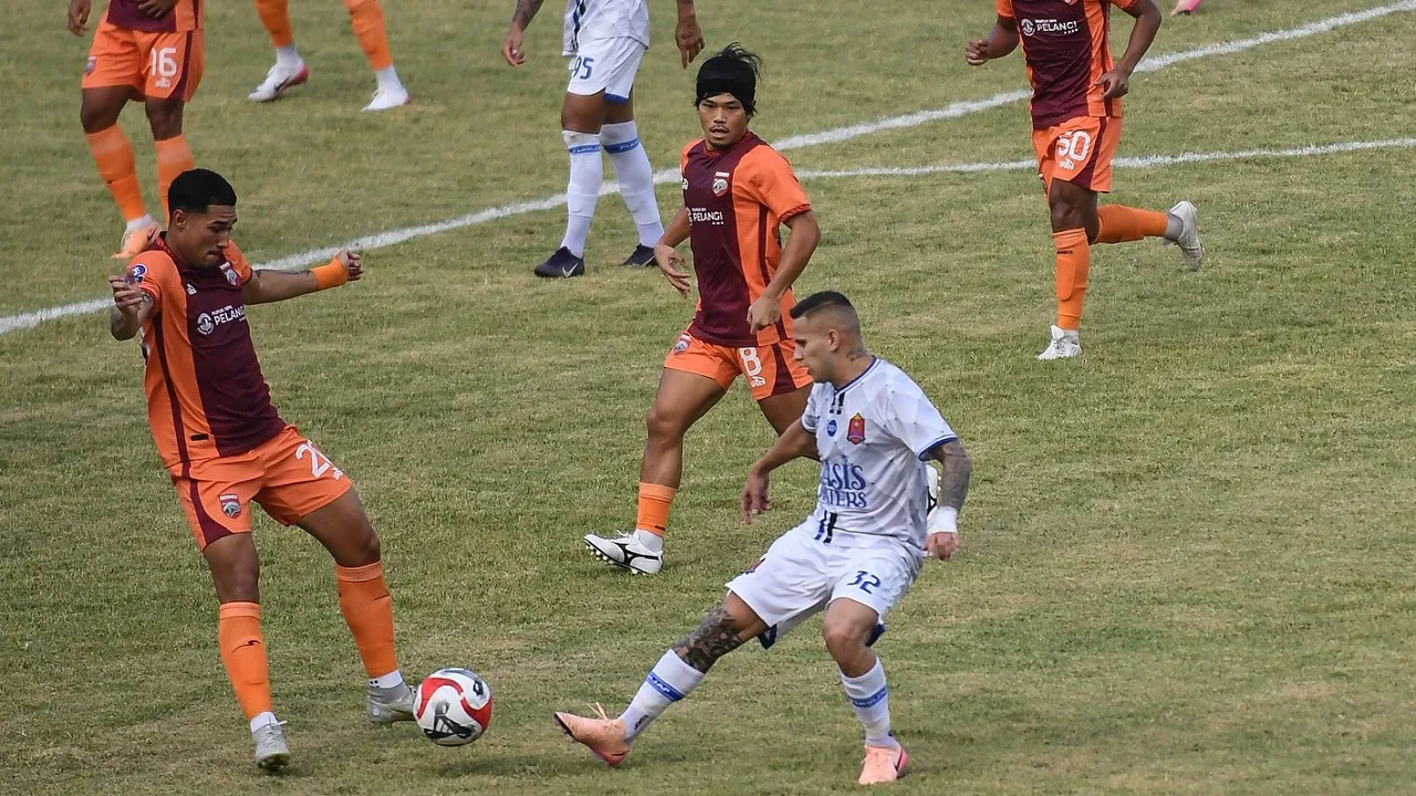 Laga putaran pertama antara Borneo FC kontra Persijap Jepara