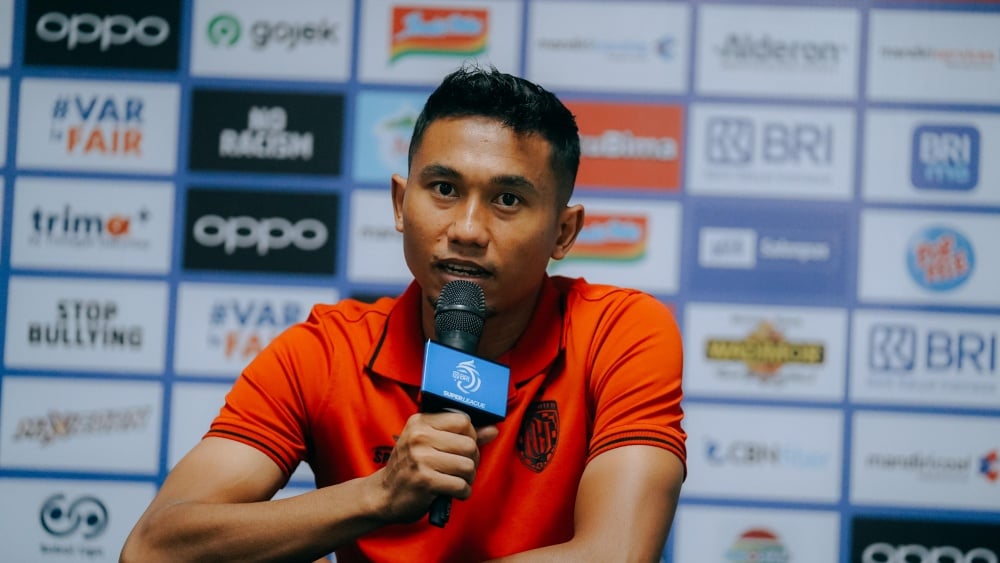 Ricky Fajrin: Filosofi Kesederhanaan di Panggung Sepak Bola Profesional