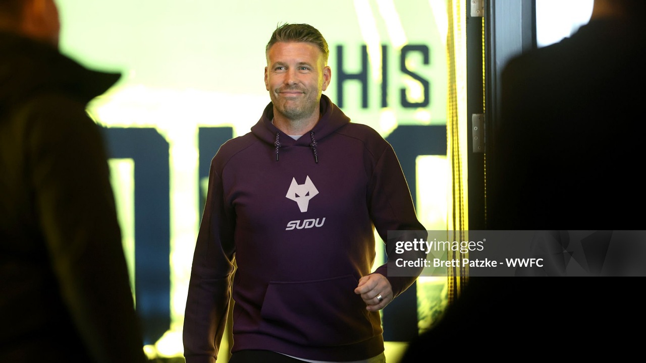 Rob Edwards Minta Wolves Tutup Musim dengan Harga Diri