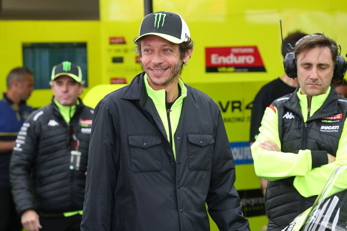 Rossi Minta Ducati Samakan Usaha dengan Bagnaia di MotoGP