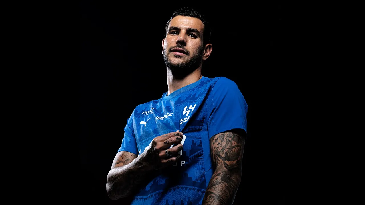 Theo Hernandez Buka Pintu Kembali ke AC Milan, Tapi Ada Syarat Khusus