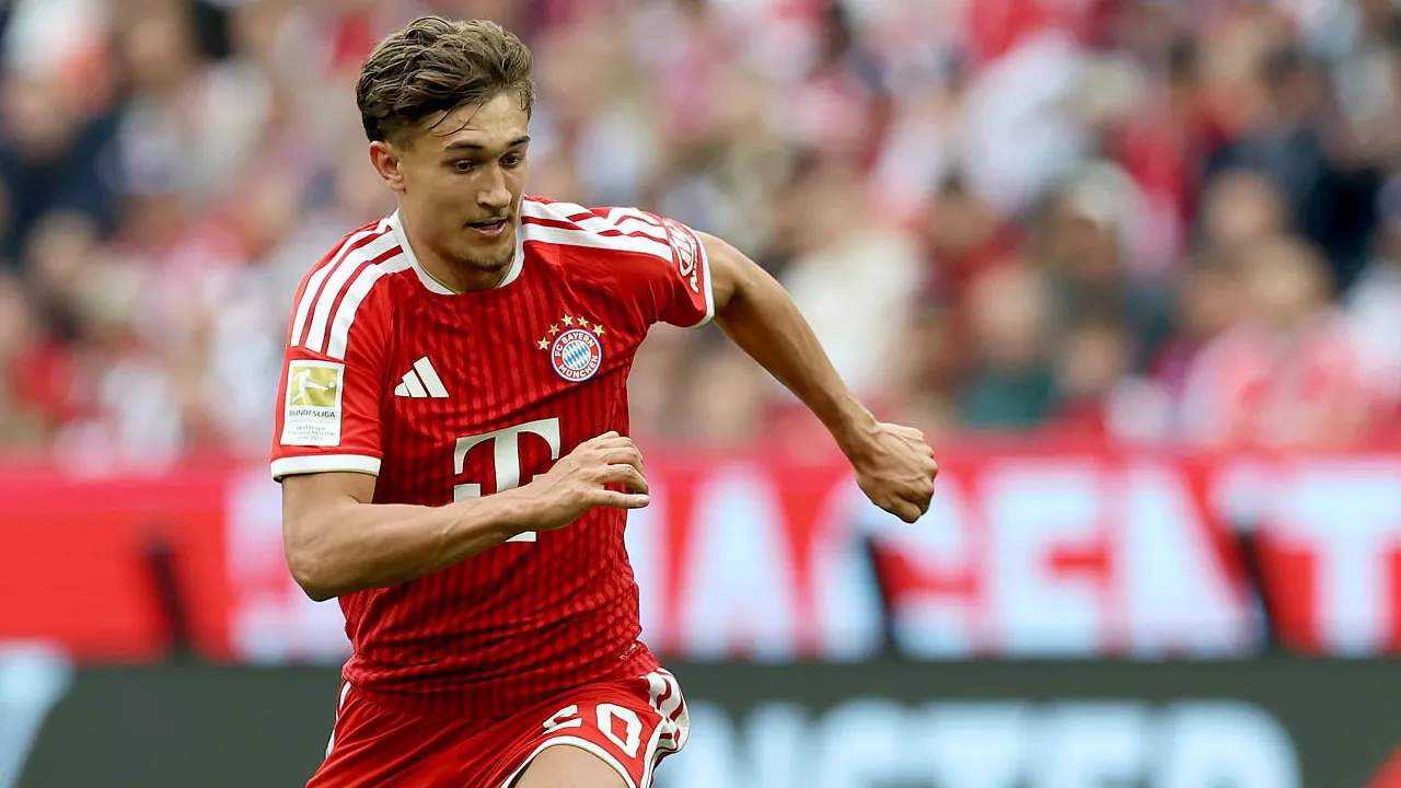 Tom Bischof Bahagia Raih Trofi Bundesliga Pertamanya Bersama Bayern Munich