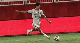 Adriano Saputra Jawab Kepercayaan Sebagai Starter Dengan Gol Perdana