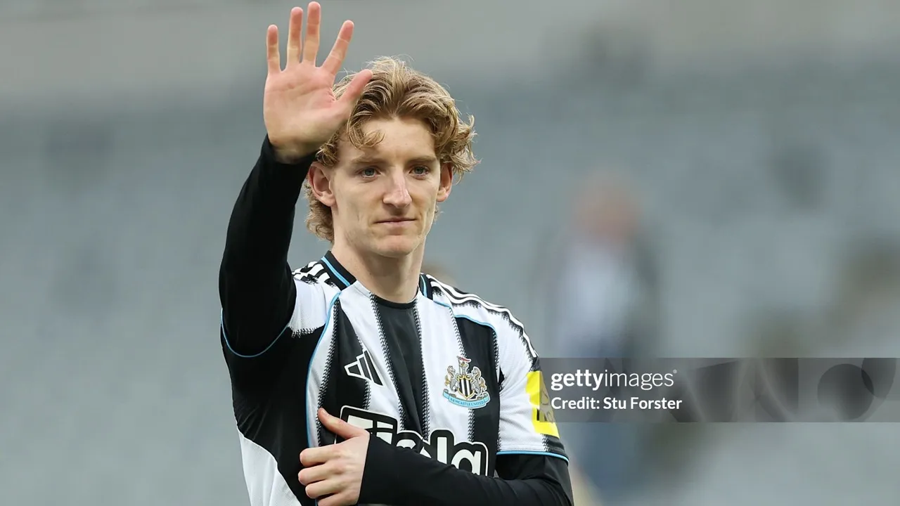 Anthony Gordon makin dekat tinggalkan Newcastle United