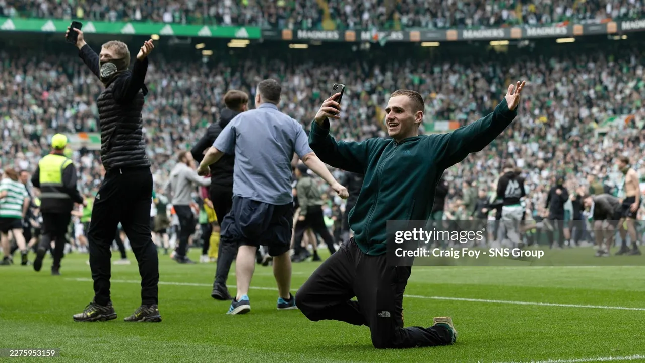 Celtic sesalkan invasi suporter usai laga kontra Hearts di Liga Skotlandia