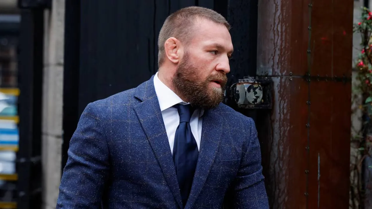 Conor McGregor beberapa kali ditangkap karena kasus penyerangan, terlibat insiden di bar, hingga menghadapi sejumlah tuduhan kekerasan seksual. (Foto: AP)