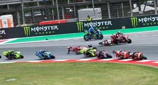 Francesco Bagnaia Pusing Usai Kecelakaan Zarco: “Belum Siap Balapan”