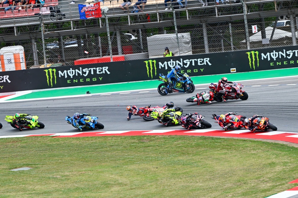 Francesco Bagnaia Pusing Usai Kecelakaan Zarco: “Belum Siap Balapan”