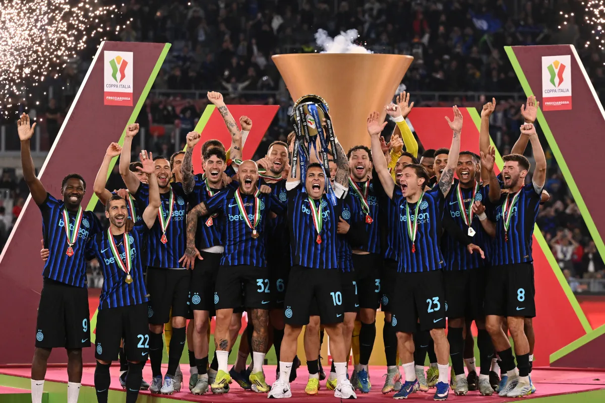 Inter Milan Raih Scudetto dan Coppa Italia 2025/26: Momen Euforia dan Reaksi - sumber: (footballitalia)