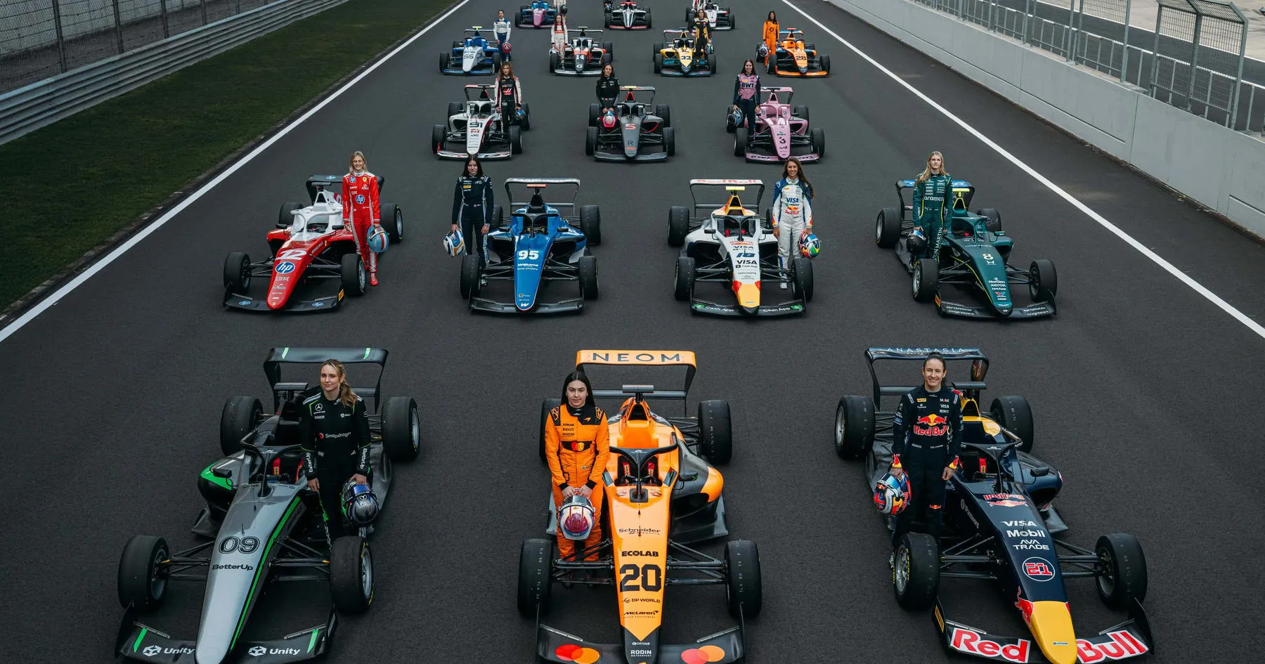 Kemitraan Baru F1 Academy Tantang Stigma dalam Olahraga - sumber: (racingnews365)