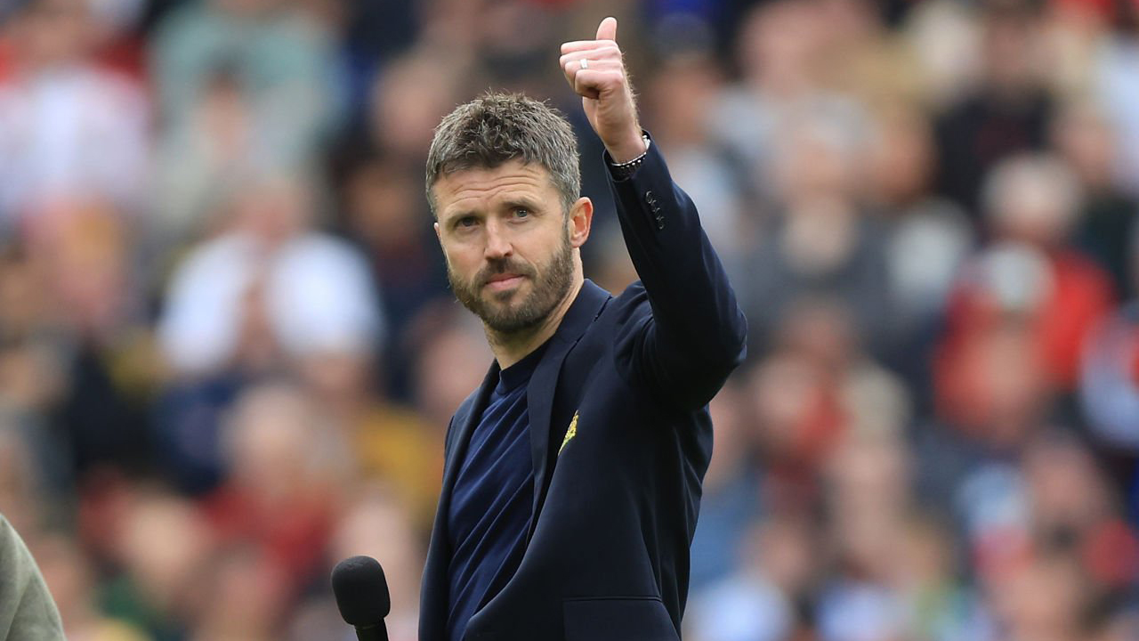 Michael Carrick Ingatkan MU Jangan Cepat Puas Meski Finis Tiga Besar