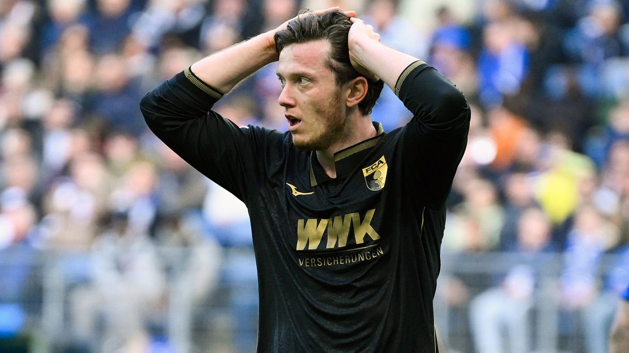 Michael Gregoritsch Kecewa Augsburg Tutup Musim dengan Kekalahan Telak