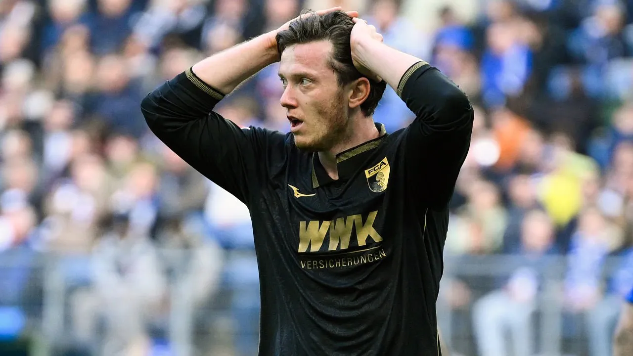 Michael Gregoritsch Kecewa Augsburg Tutup Musim dengan Kekalahan Telak