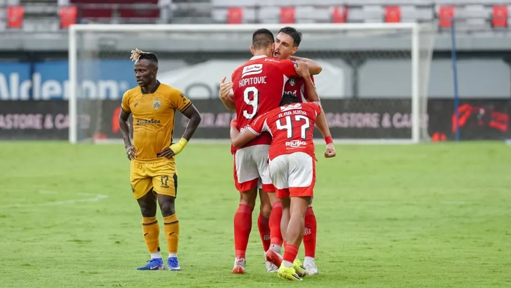 Munster Soroti Kegagalan Pemain Bhayangkara FC dalam Menyelesaikan Peluang - sumber: (ileagueid)