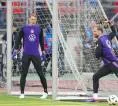 Oliver Baumann Pilih Cuekin Rumor Kembalinya Manuel Neuer ke Timnas