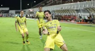 Persib Perkuat Peluang Juara Setelah Taklukkan PSM