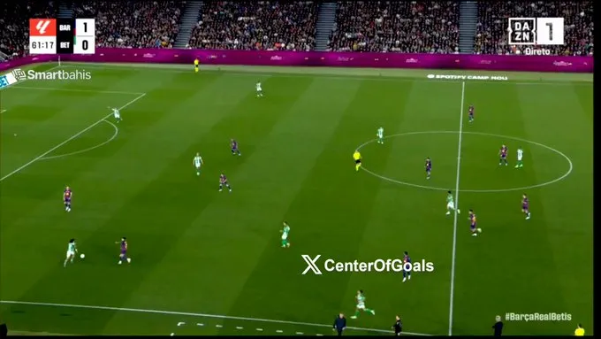 Raphinha Bawa Barcelona Unggul, Isco Cetak Gol Balasan - sumber: (footballespana)