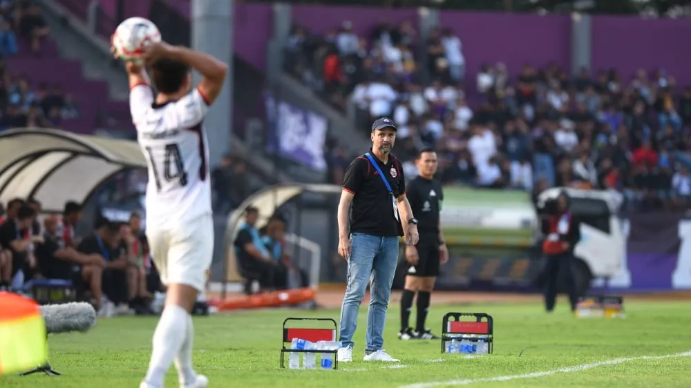 Reaksi Mauricio Setelah Persija Cetak Rekor Poin Tertinggi - sumber: (ileagueid)