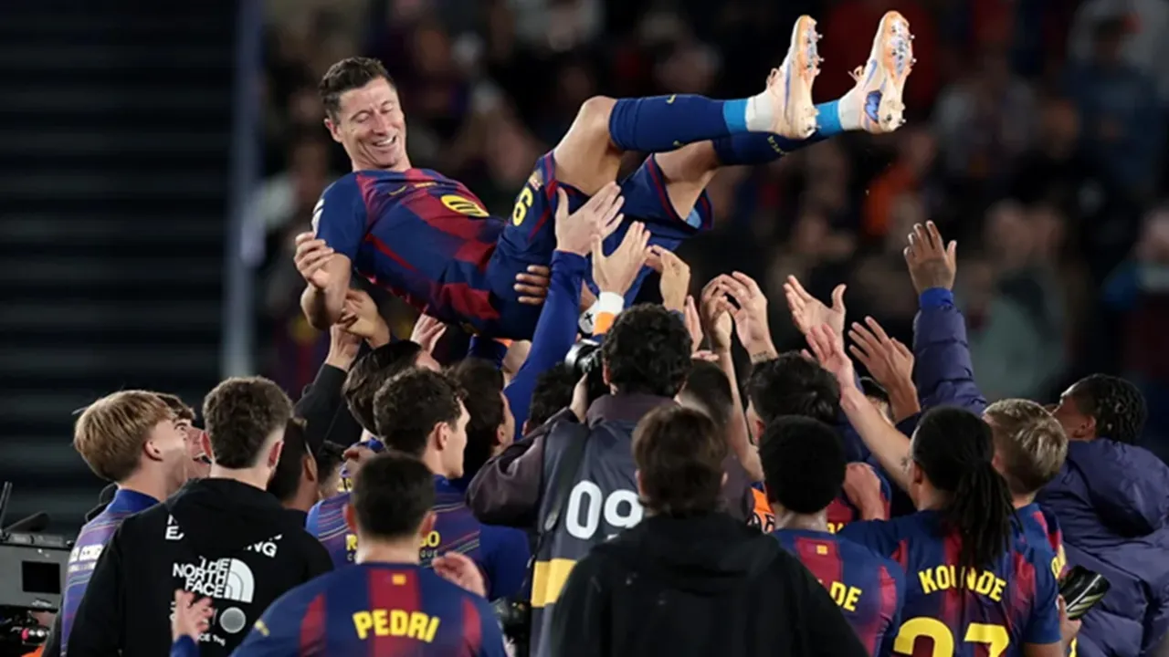 Robert Lewandowski Akan Selamanya Menjadi Fans Barcelona