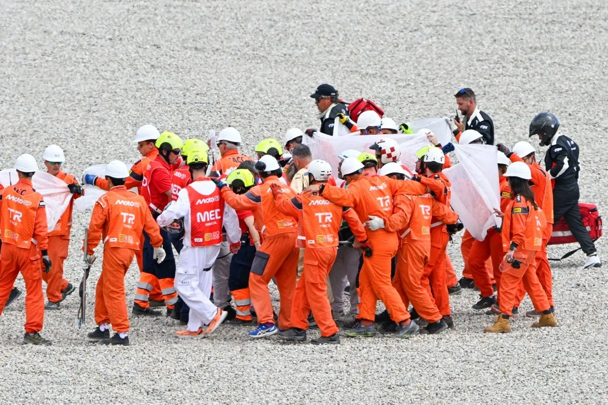 Zarco Ungkap Cedera Lutut Usai Kecelakaan GP Catalunya - sumber: (motorsport)