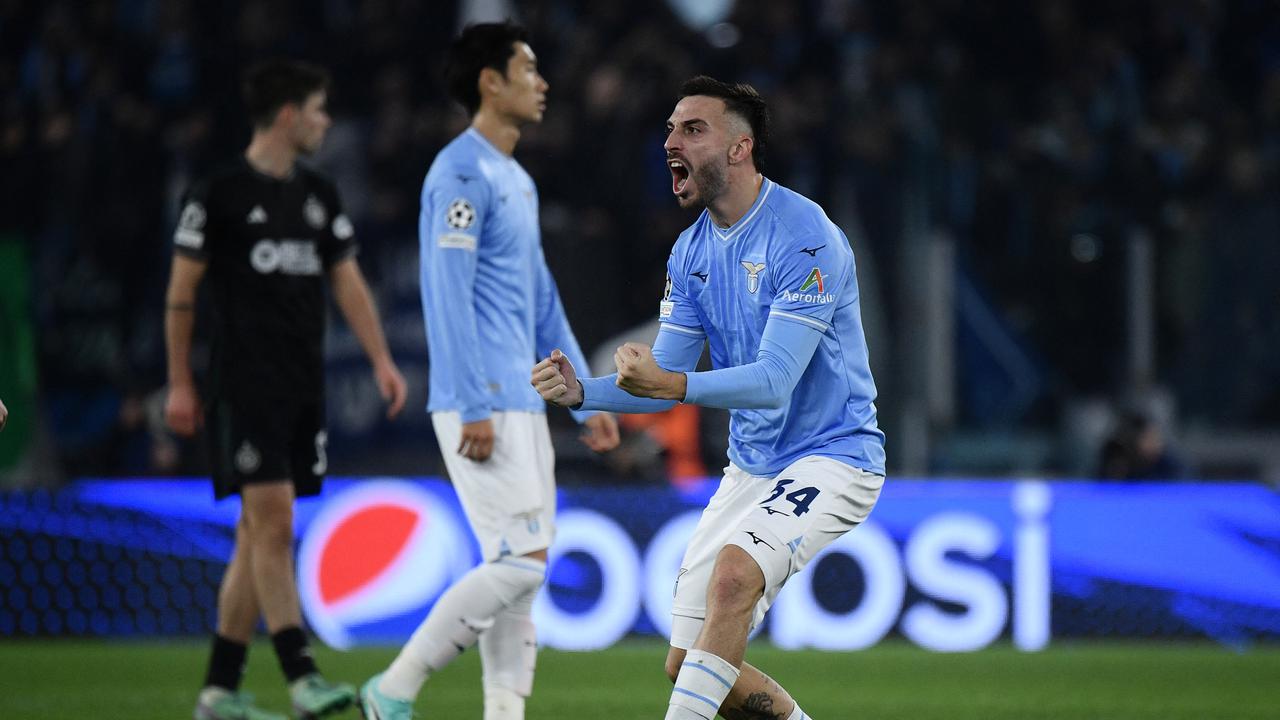 Dibidik Inter dan Milan, Agen Buka-bukaan Soal Masa Depan Mario Gila
