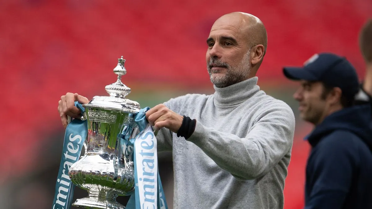 Guardiola Tinggalkan City, Eks Chelsea Siap Gantikan - sumber: (footballlondon)