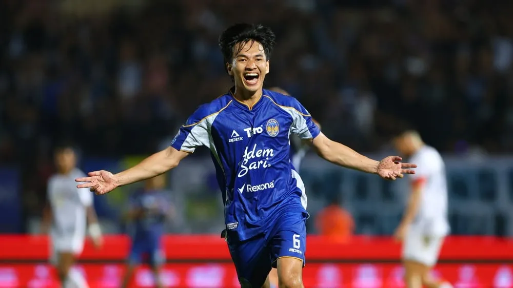 Komunikasi Efektif Antar Pemain Bawa PSIM Raih Kemenangan atas Madura United - sumber: (ileagueid)