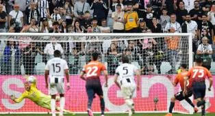 Pertahanan Juventus dalam Sorotan: Statistik Ungkap Kelemahan Kiper dan Lini Belakang
