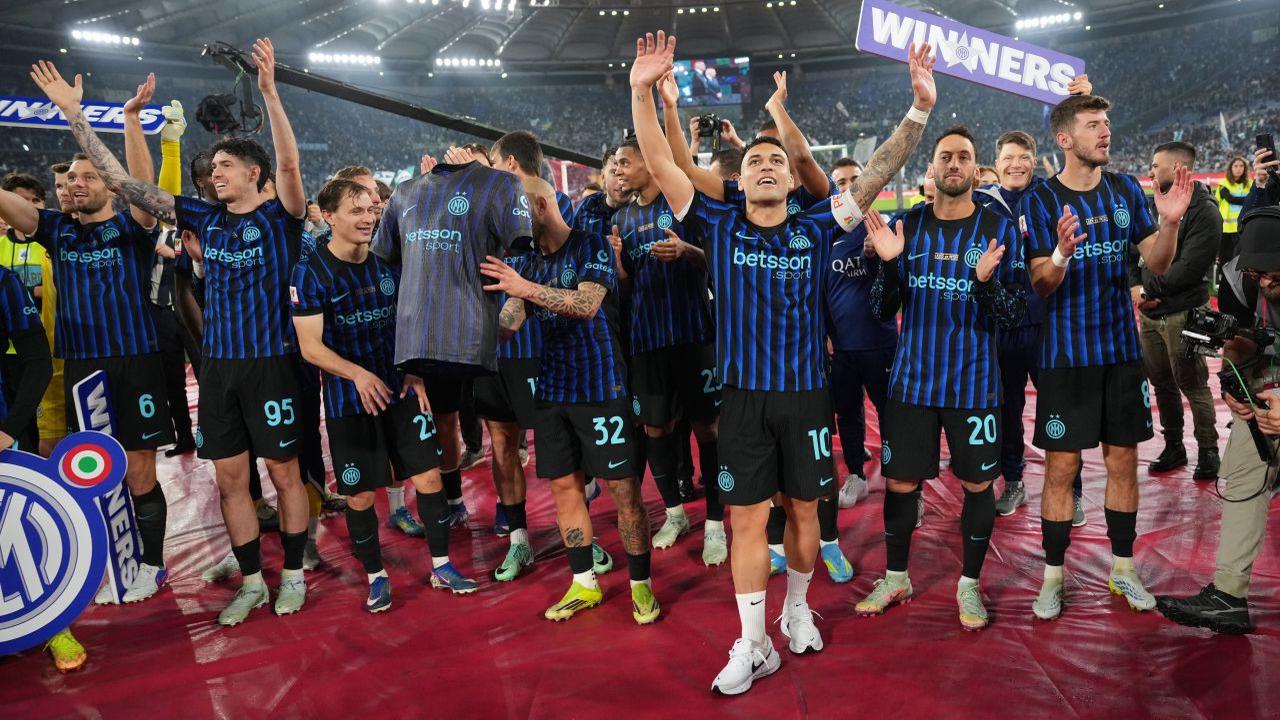 Pesta Doublet Berlanjut, Inter Milan Gelar Makan Malam Bersama